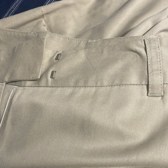 J. Jill tan Tencel, cotton and hemp full leg pants. Size 10. Side pockets 1 back - Picture 13 of 13